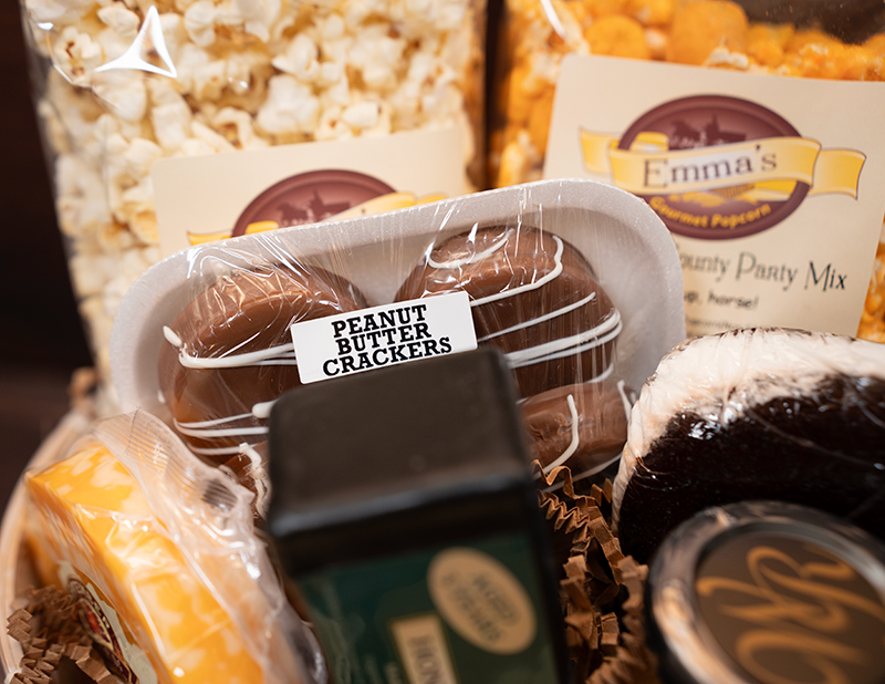 Gourmet gift box is offered with Lancaster, PA gourmet foods, cheeses, chocolates and more with delivery